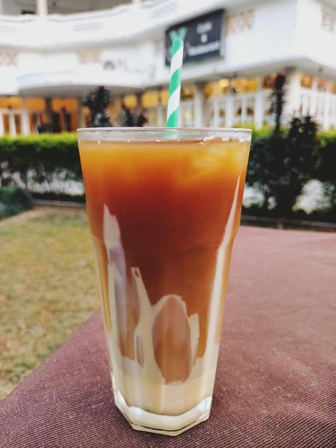 Hotel White House Dehradun Eksteriør billede
