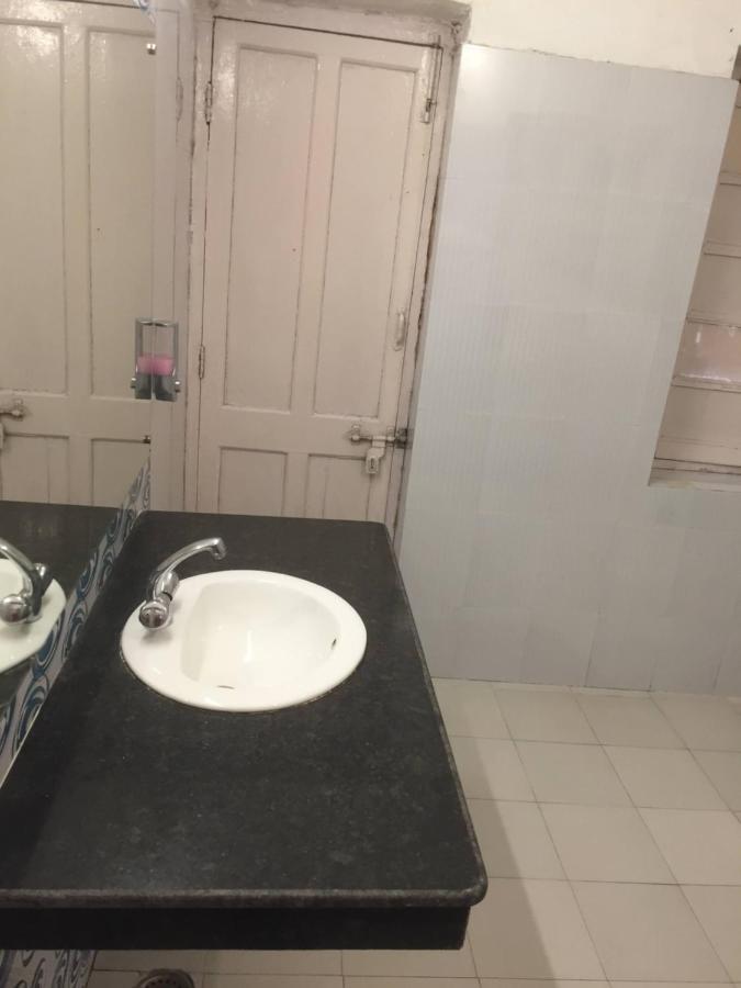 Hotel White House Dehradun Eksteriør billede